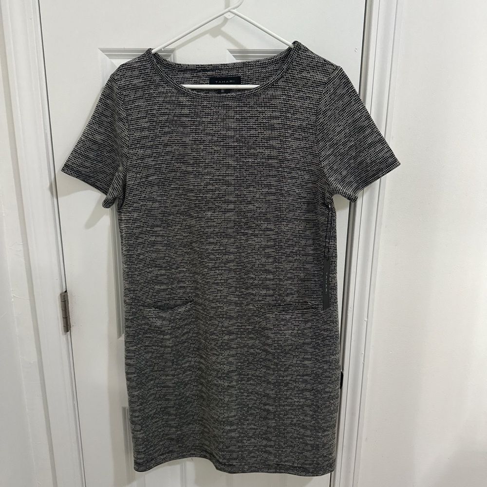 Tahari Short Sleeve With Pockets Mini Dress Size Large NWT
